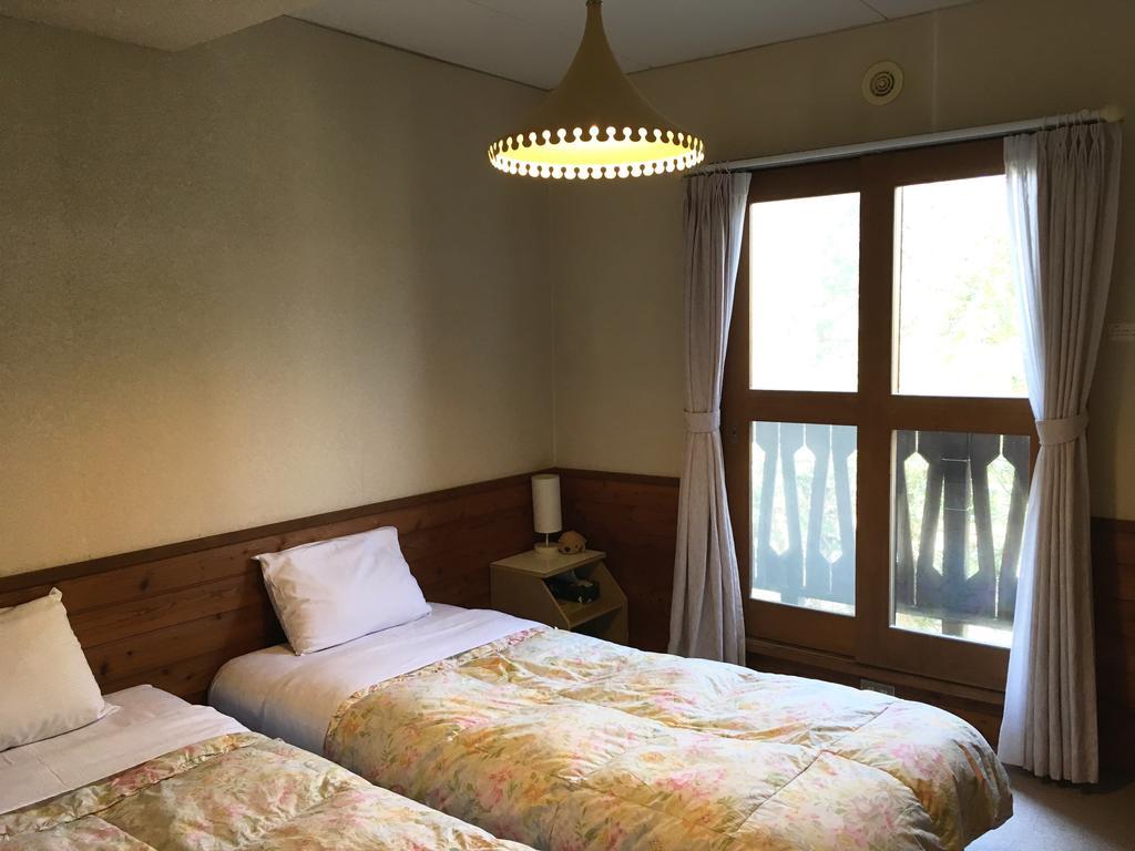 Pension Newman Karuizawa Exterior foto